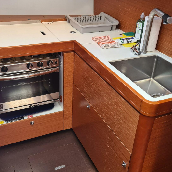 Fregate | Dufour 520 GL photo 9