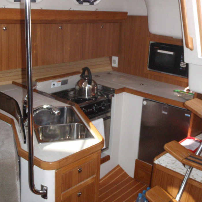 Vag Alame | catalina 375 photo 6