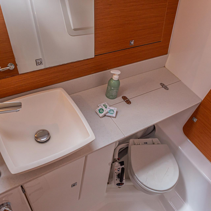 Smile Planet | Dufour 360 GL photo 6