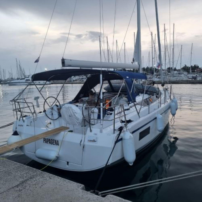 Papagena | Bavaria C38 photo 1