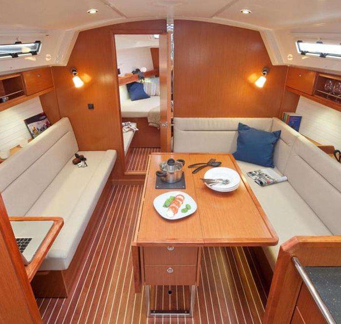 Kiwi | Bavaria 36 photo 3