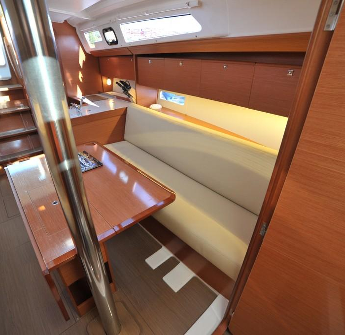 Else | Dufour 360 GL photo 23