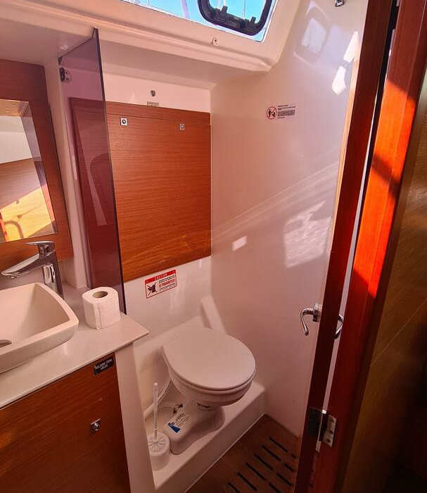 Fregate | Dufour 520 GL photo 2