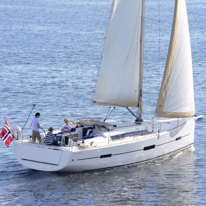 Amaryllis | Dufour 412 GL photo 4