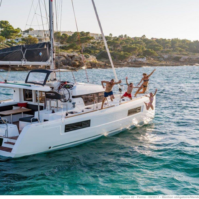 JECKY'S BACK | Lagoon 40 photo 5