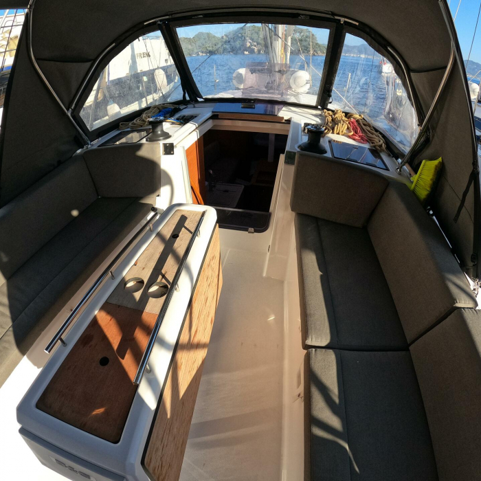 Momo | Dufour 37 photo 8