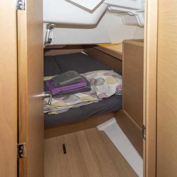 Marie | Sun Odyssey 389 photo 10