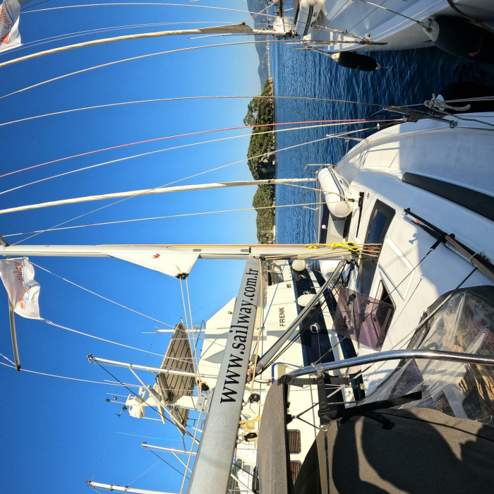 Momo | Dufour 37 photo 7