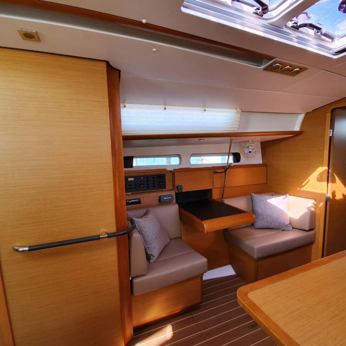 T-Punch | Jeanneau Sun Odyssey 409 photo 13