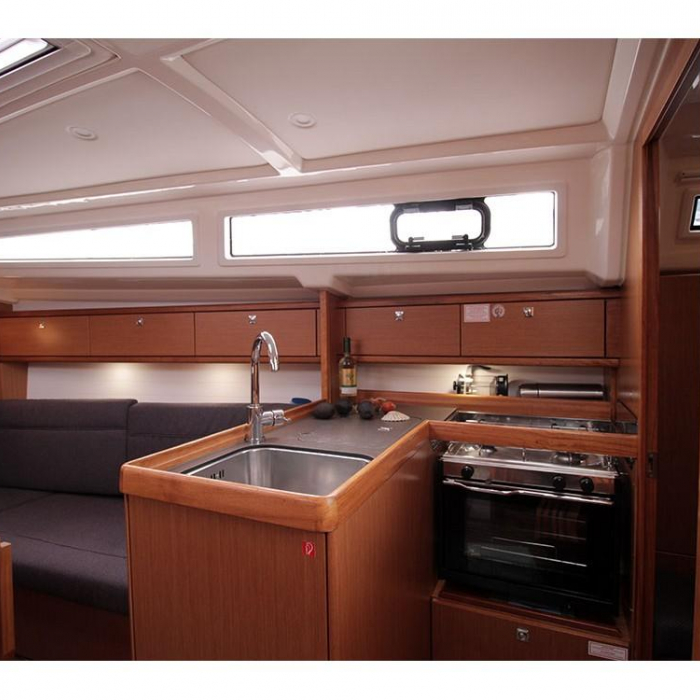 Callisto | Bavaria Cruiser 33 photo 7