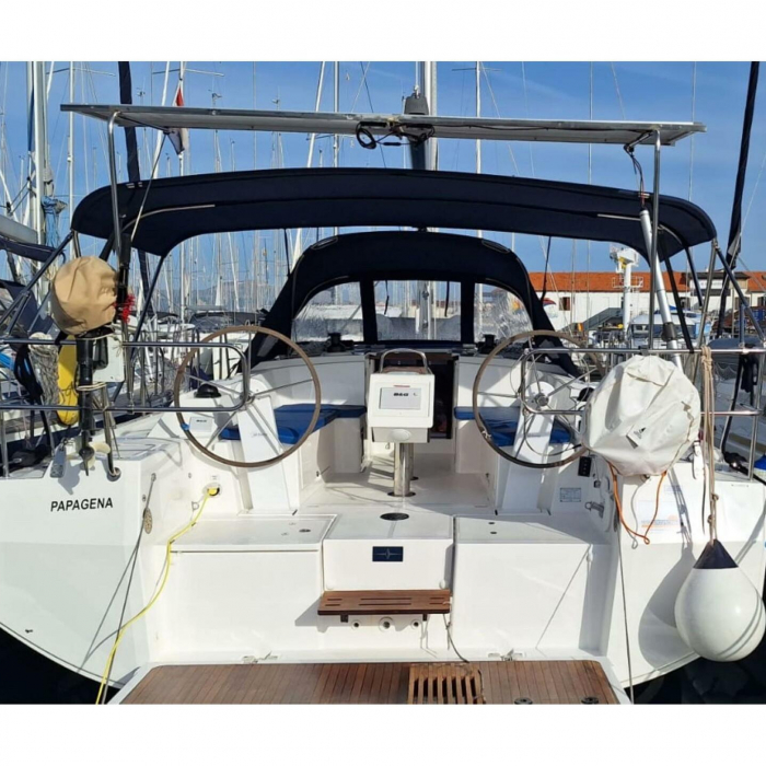 Papagena | Bavaria C38 photo 2