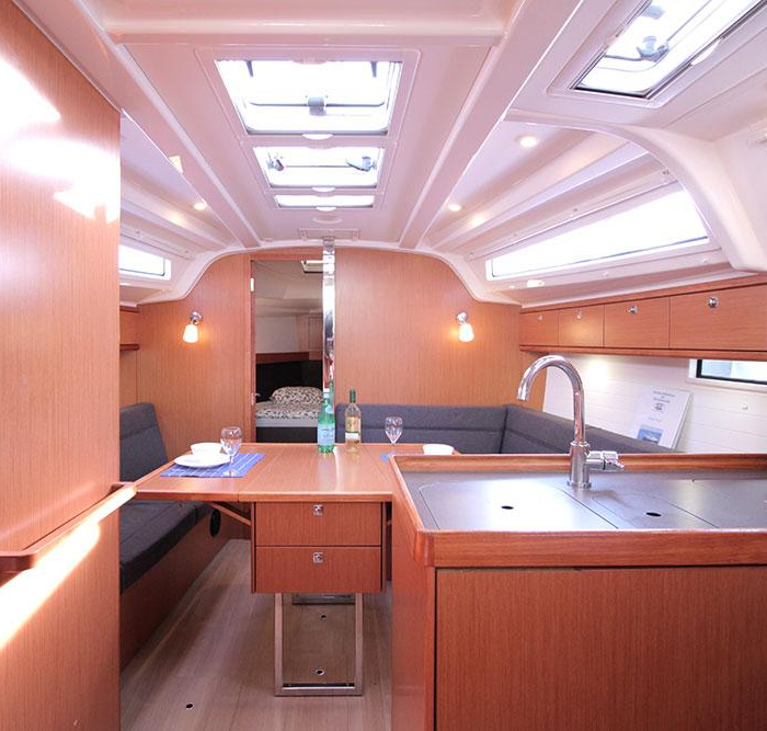 Black Pearl | Bavaria Cruiser 37 photo 15