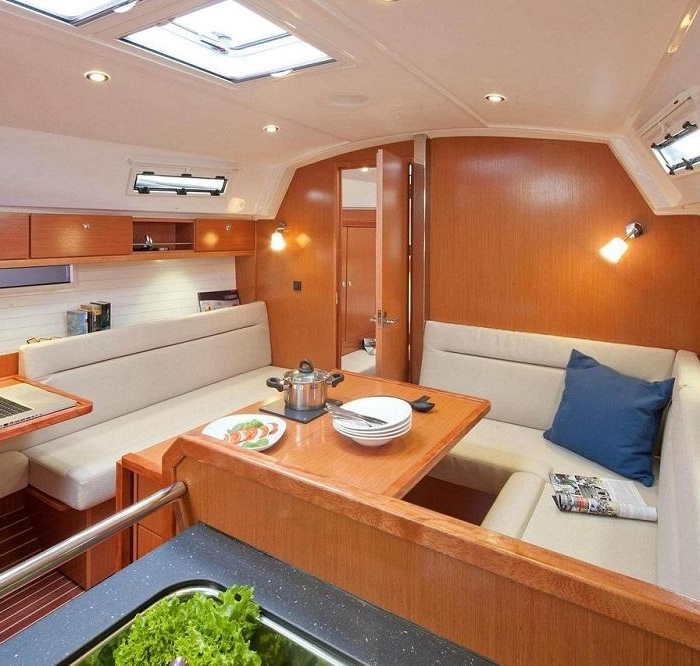 Kiwi | Bavaria 36 photo 5