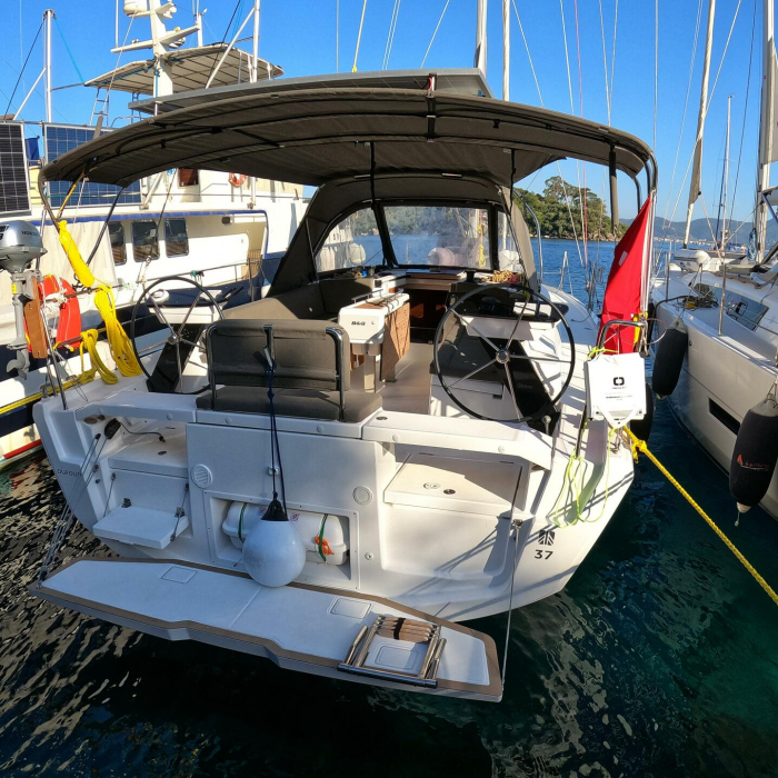 Momo | Dufour 37 photo 1