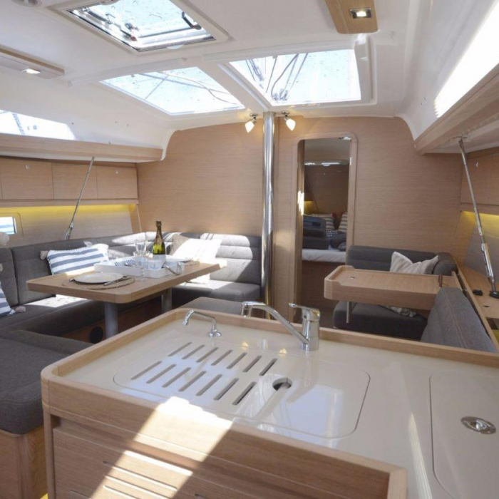 Amaryllis | Dufour 412 GL photo 8