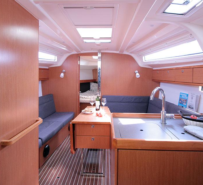 Chilly Lilly | Bavaria Cruiser 37 6 photo 8