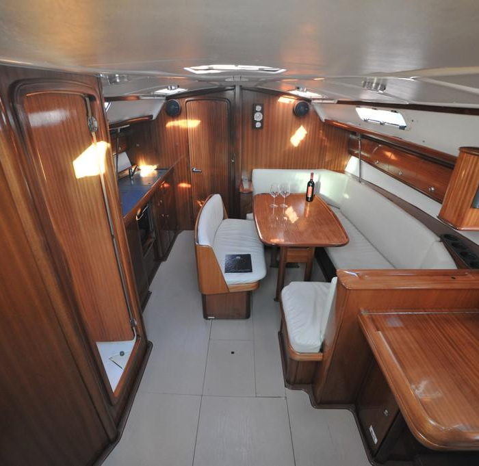 Tommy | Bavaria 38 photo 11
