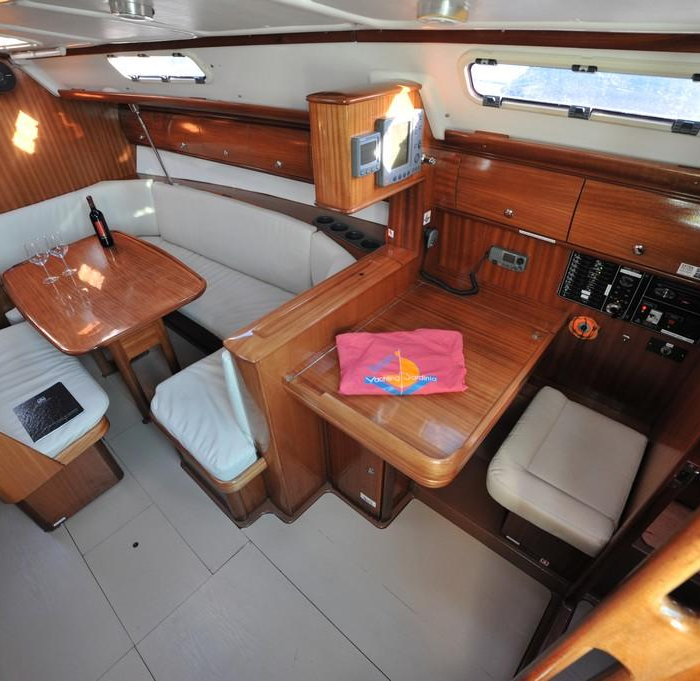 Tommy | Bavaria 38 photo 8