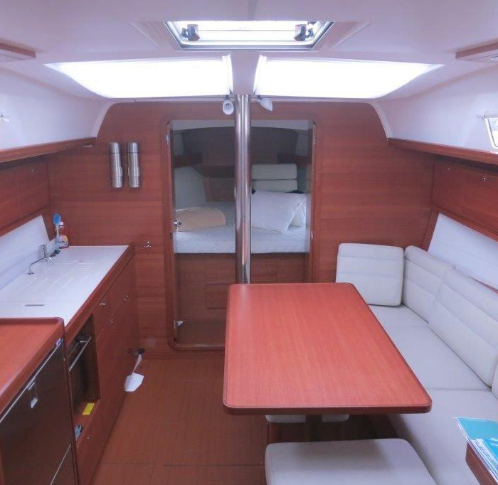 Fever | Dufour 382 GL photo 5