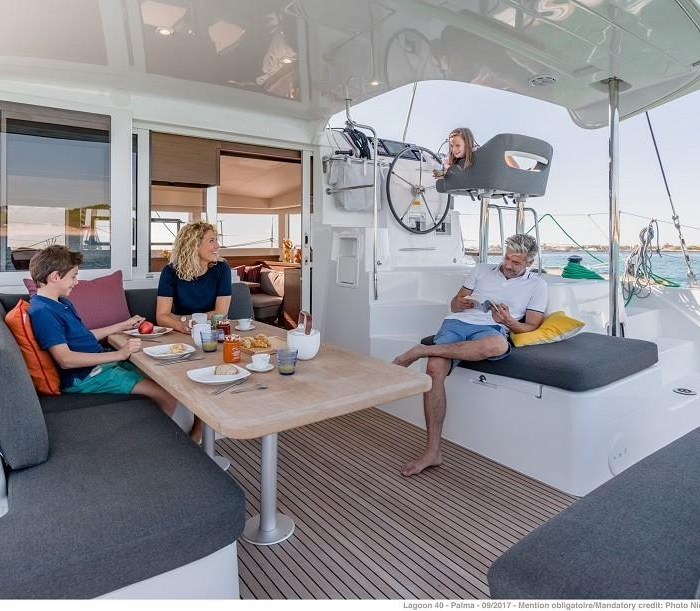 Kowalski | Lagoon 40 photo 7